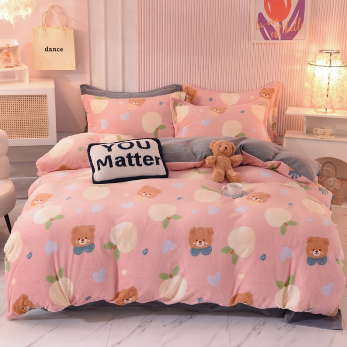 91家纺网 家纺一手货源 找家纺 梦之岛2022新款印花牛奶绒四件套 宝贝熊