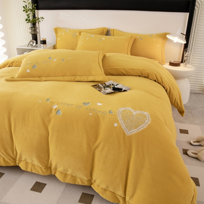91家纺网 家纺一手货源 找家纺 绒博士新款牛奶绒刺绣压线款四件套-温暖爱心 温暖爱心-柠檬黄