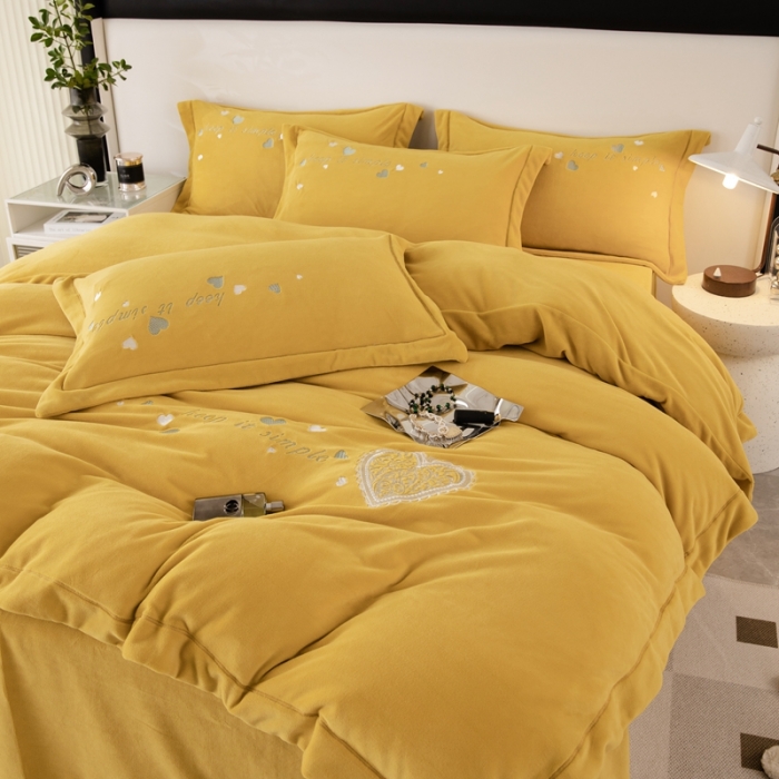 91家纺网 家纺一手货源 找家纺 绒博士新款牛奶绒刺绣压线款四件套-温暖爱心 温暖爱心-柠檬黄