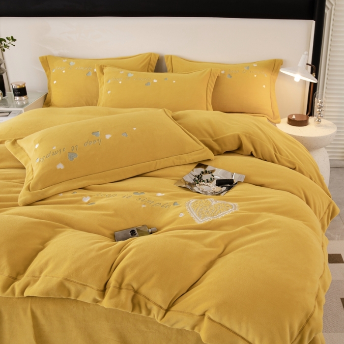 91家纺网 家纺一手货源 找家纺 绒博士新款牛奶绒刺绣压线款四件套-温暖爱心 温暖爱心-柠檬黄