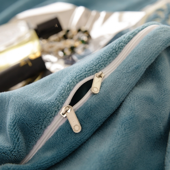 91家纺网 家纺一手货源 找家纺 绒博士新款牛奶绒刺绣压线款四件套-温暖爱心 温暖爱心-青兰绿