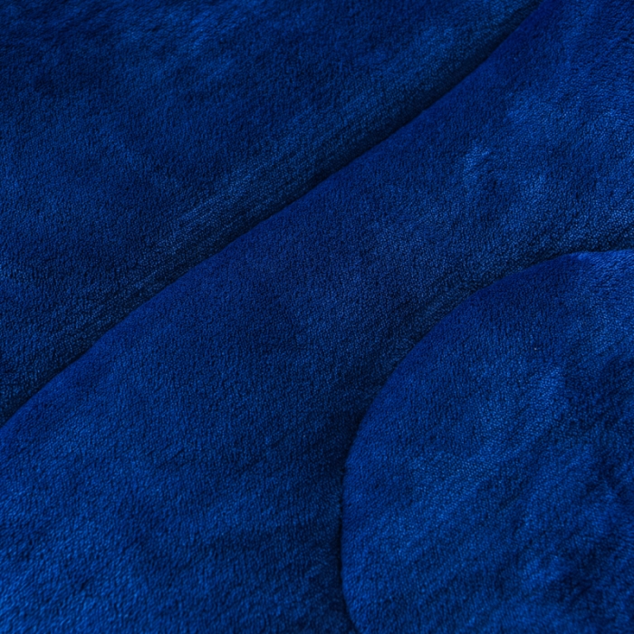 91家纺网 家纺一手货源 找家纺 阳光依佰2022新款牛奶绒多功能抱枕被系列-萌小兔 藏蓝