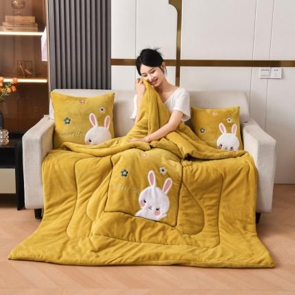 阳光依佰2022新款牛奶绒多功能抱枕被系列-萌小兔 明黄