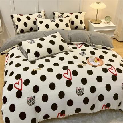 孩子王新款冬季加厚牛奶绒水晶绒珊瑚绒印花系列单被套 爱心波点