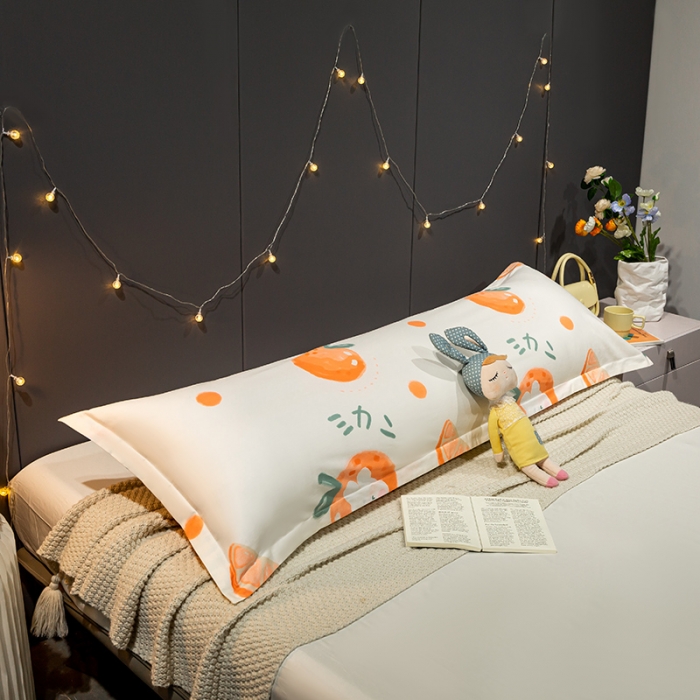 91家纺网 家纺一手货源 找家纺 简宜家居 2022新款长枕套双人长枕+枕芯全棉枕套 橘子兔