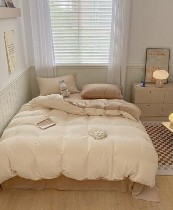 91家纺网 家纺一手货源 找家纺 （总）三朵 2022新款牛奶绒混搭四件套场景一