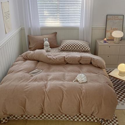 91家纺网 家纺一手货源 找家纺 （总）三朵 2022新款牛奶绒混搭四件套场景一