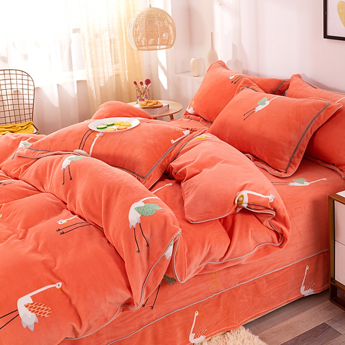 91家纺网 家纺一手货源 找家纺 尚品凤凰2025新款高克重印花牛奶绒四件套-工艺款 一见钟情-橘