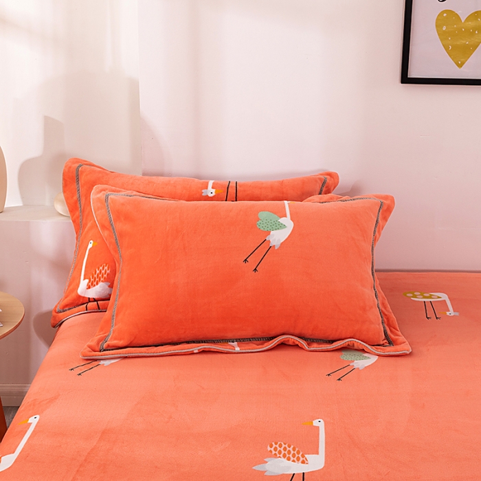 91家纺网 家纺一手货源 找家纺 尚品凤凰2025新款高克重印花牛奶绒四件套-工艺款 一见钟情-橘