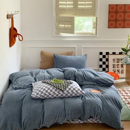 91家纺网 家纺一手货源 找家纺 （总）三朵 2022新款牛奶绒混搭四件套场景二