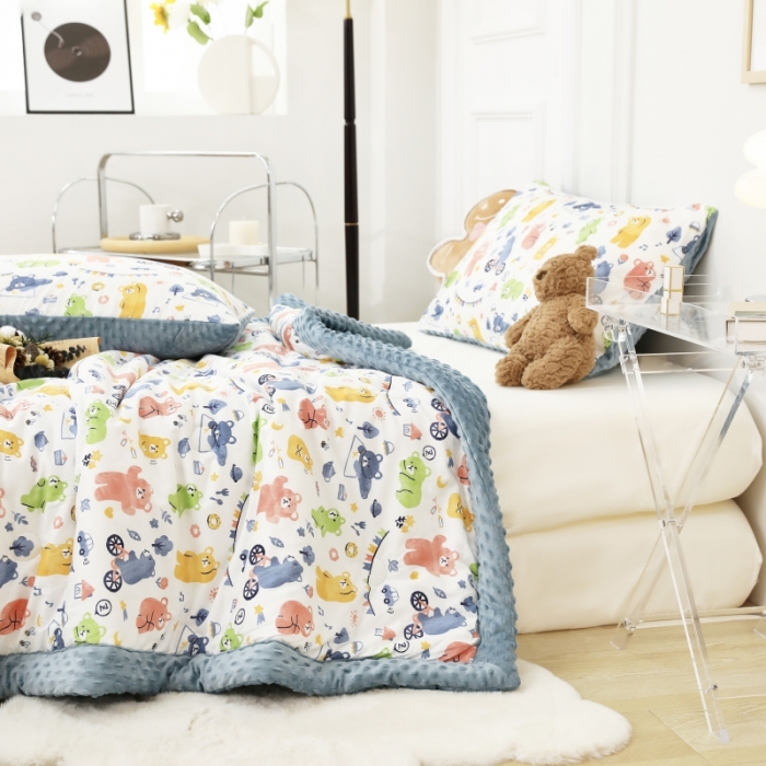 91家纺网 家纺一手货源 找家纺 星期八  2022新款全棉豆豆被春秋被-系列一 彩虹熊