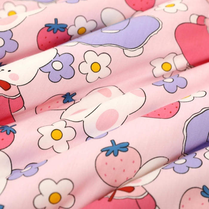 91家纺网 家纺一手货源 找家纺 星期八  2022新款全棉豆豆被春秋被-系列一 草莓兔