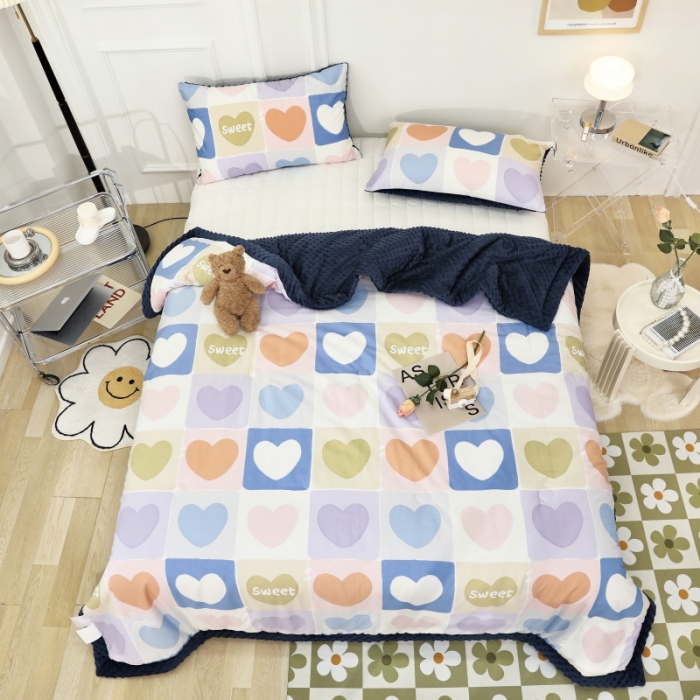 91家纺网 家纺一手货源 找家纺 星期八  2022新款全棉豆豆被春秋被-系列二 爱心