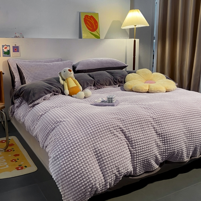 91家纺网 家纺一手货源 找家纺 慕澄 2024新款牛奶绒剪花简约款四件套 简约-紫