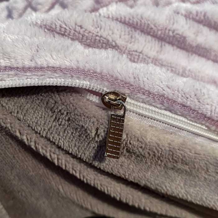 91家纺网 家纺一手货源 找家纺 慕澄 2024新款牛奶绒剪花简约款四件套 简约-紫