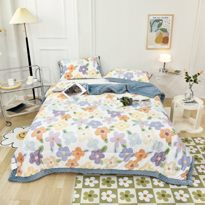 91家纺网 家纺一手货源 找家纺 星期八  2022新款全棉豆豆被春秋被-系列二 奶油花