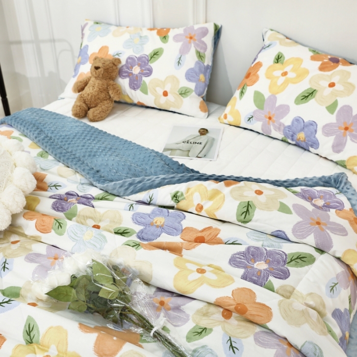 91家纺网 家纺一手货源 找家纺 星期八  2022新款全棉豆豆被春秋被-系列二 奶油花