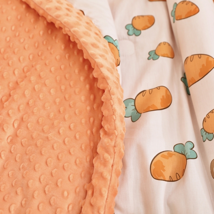 91家纺网 家纺一手货源 找家纺 星期八  2022新款全棉豆豆被春秋被-系列二 萝卜熊