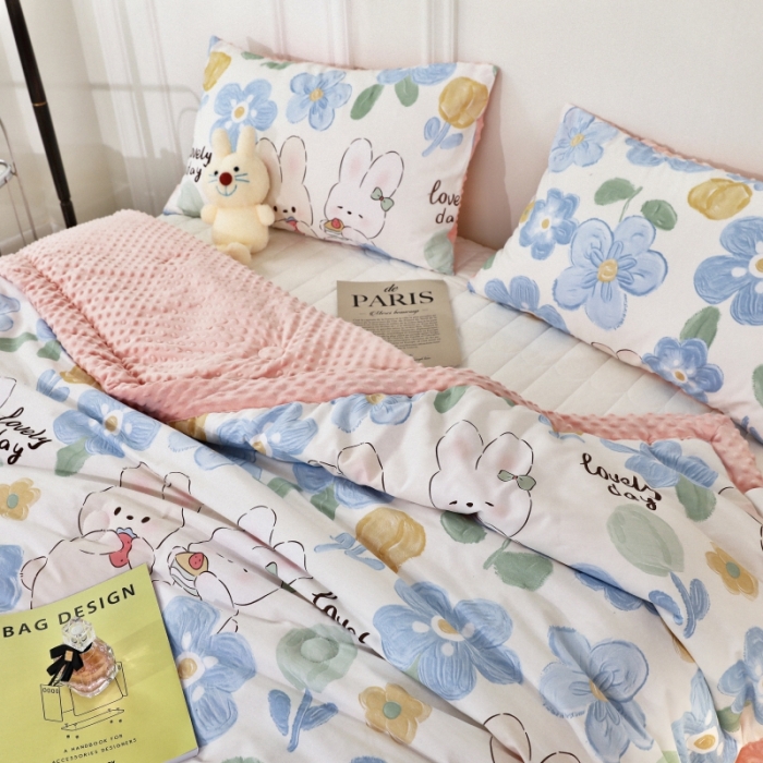 91家纺网 家纺一手货源 找家纺 星期八  2022新款全棉豆豆被春秋被-系列二 两只兔