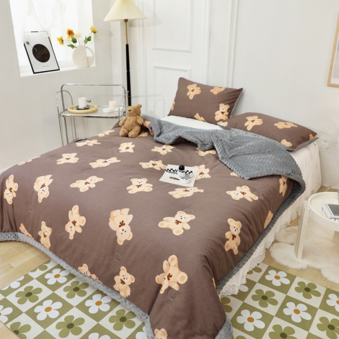 91家纺网 家纺一手货源 找家纺 星期八  2022新款全棉豆豆被春秋被-系列二 咖啡熊