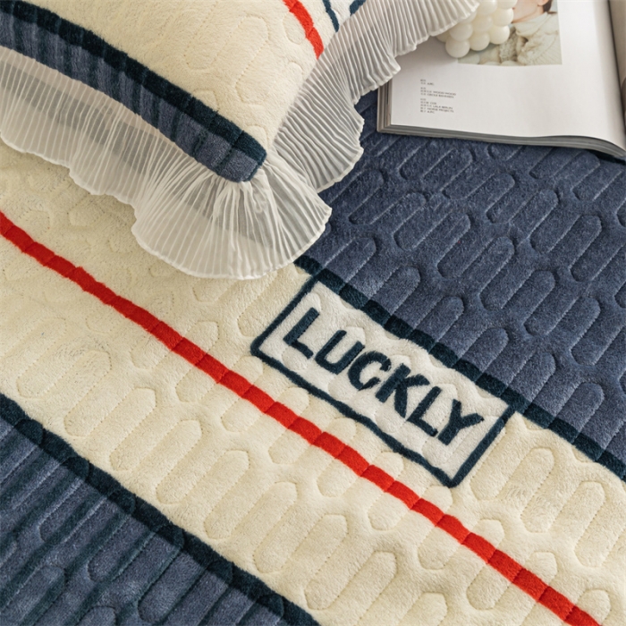 91家纺网 家纺一手货源 找家纺 美优兰 2025秋冬新款牛奶绒榻榻米垫床盖（可定制） 巴克曼