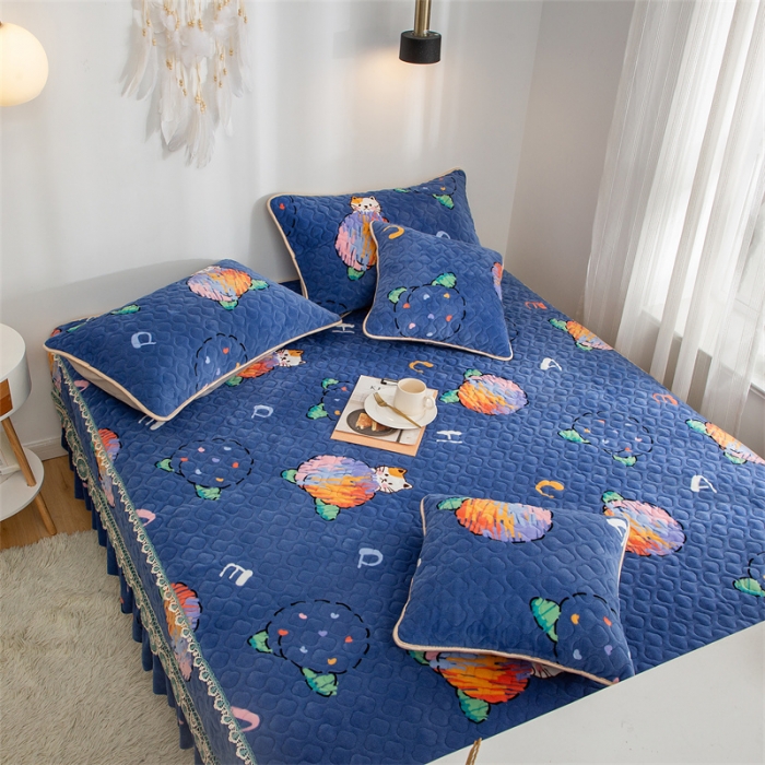 91家纺网 家纺一手货源 找家纺 美优兰 2025秋冬新款牛奶绒榻榻米垫床盖（可定制） 蓝猫精灵