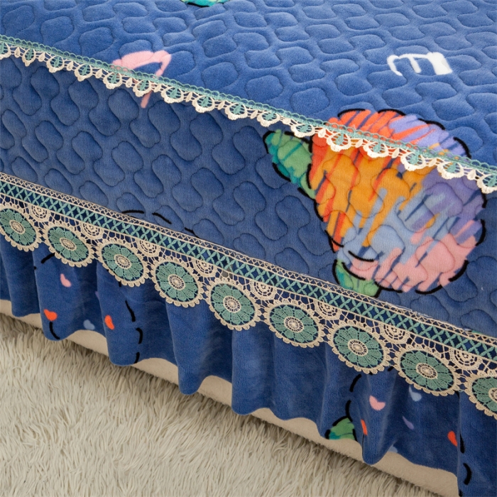 91家纺网 家纺一手货源 找家纺 美优兰 2025秋冬新款牛奶绒榻榻米垫床盖（可定制） 蓝猫精灵