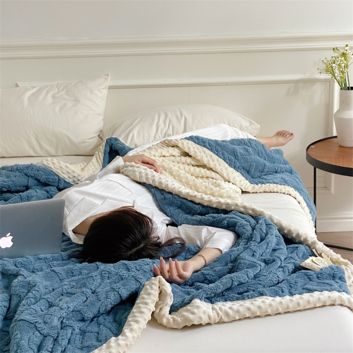 91家纺网 家纺一手货源 找家纺 梦享生活 2022新款豆豆绒毛毯 藏蓝