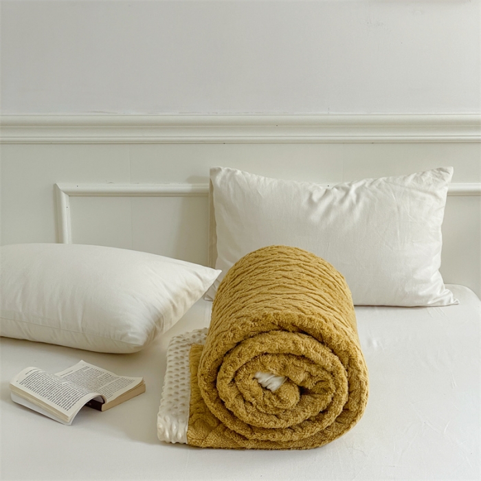91家纺网 家纺一手货源 找家纺 梦享生活 2022新款豆豆绒毛毯 姜黄