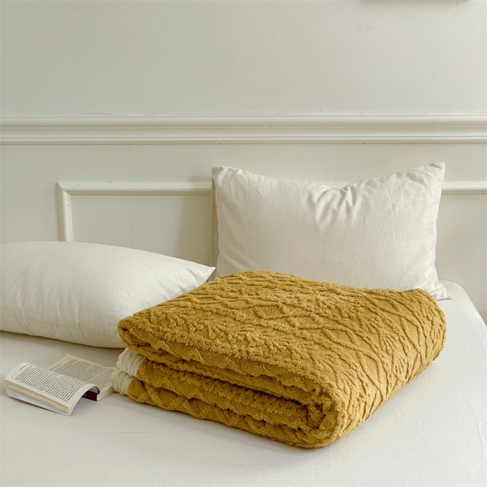 91家纺网 家纺一手货源 找家纺 梦享生活 2022新款豆豆绒毛毯 姜黄
