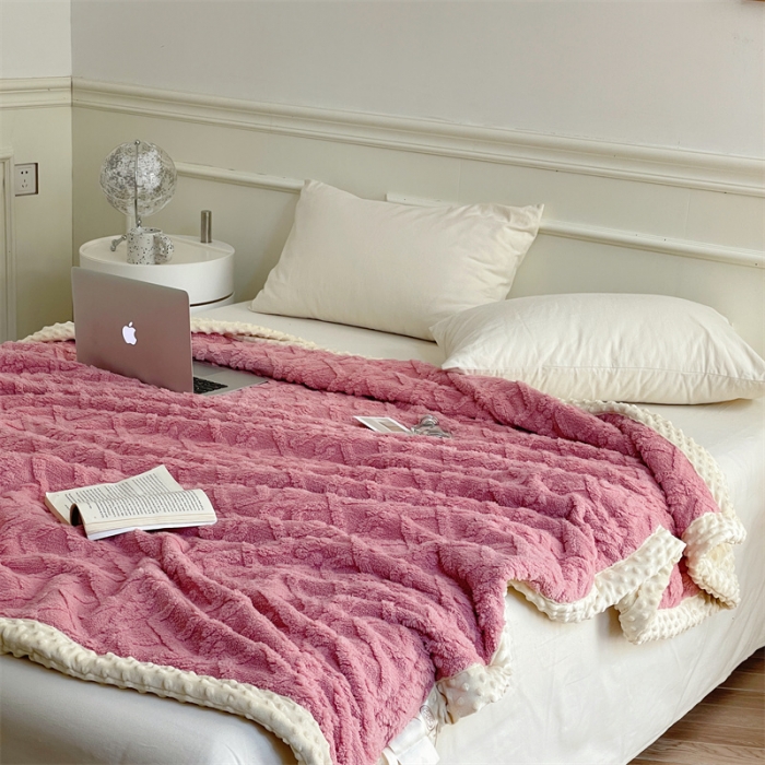 91家纺网 家纺一手货源 找家纺 梦享生活 2022新款豆豆绒毛毯 玫粉