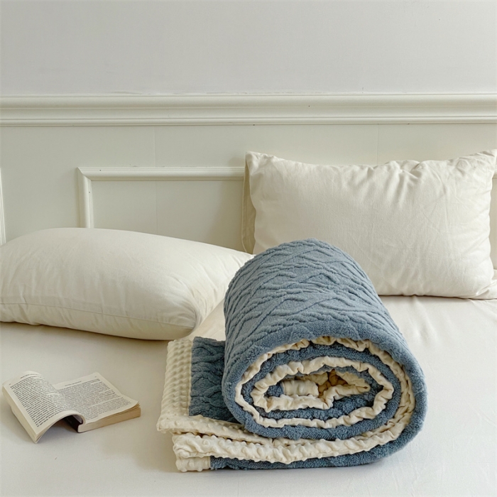 91家纺网 家纺一手货源 找家纺 梦享生活 2022新款豆豆绒毛毯 深空灰