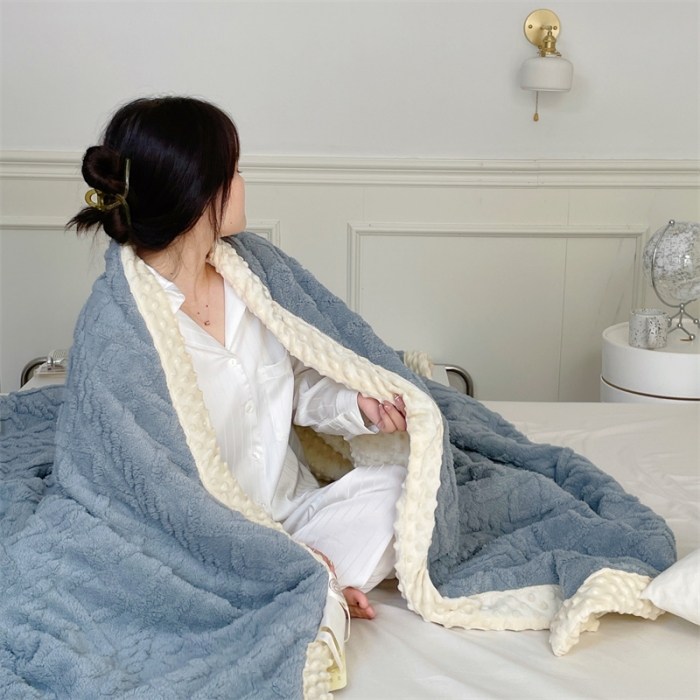 91家纺网 家纺一手货源 找家纺 梦享生活 2022新款豆豆绒毛毯 深空灰