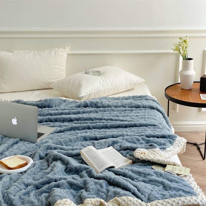 91家纺网 家纺一手货源 找家纺 梦享生活 2022新款豆豆绒毛毯 深空灰