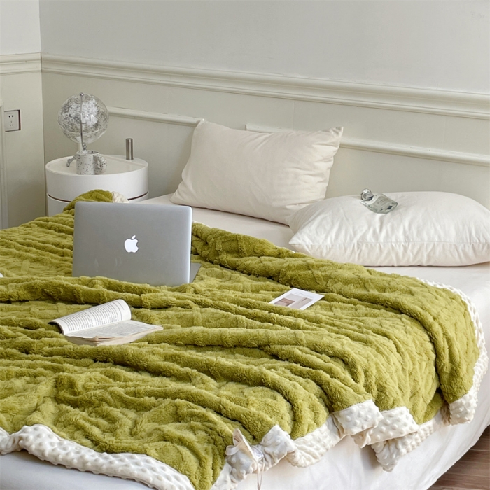 91家纺网 家纺一手货源 找家纺 梦享生活 2022新款豆豆绒毛毯 牛油果