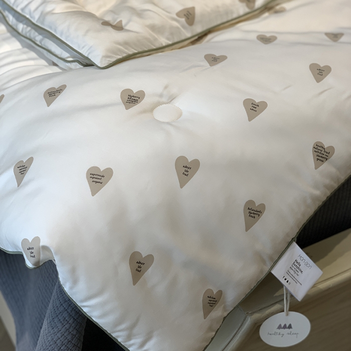 91家纺网 家纺一手货源 找家纺 汇庭 2022新品天丝棉四季被 摩卡爱心