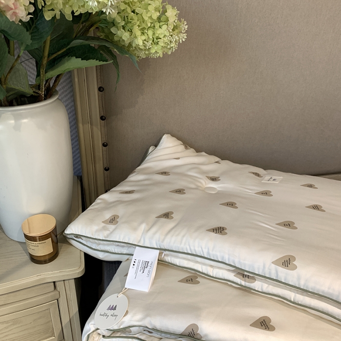 91家纺网 家纺一手货源 找家纺 汇庭 2022新品天丝棉四季被 摩卡爱心