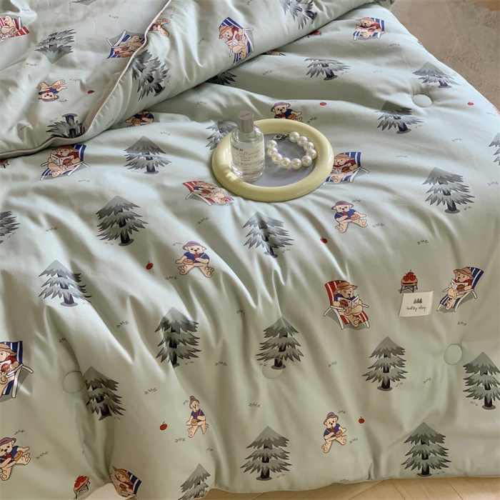 91家纺网 家纺一手货源 找家纺 汇庭 2022新款60s数码印花春秋被 沙滩熊