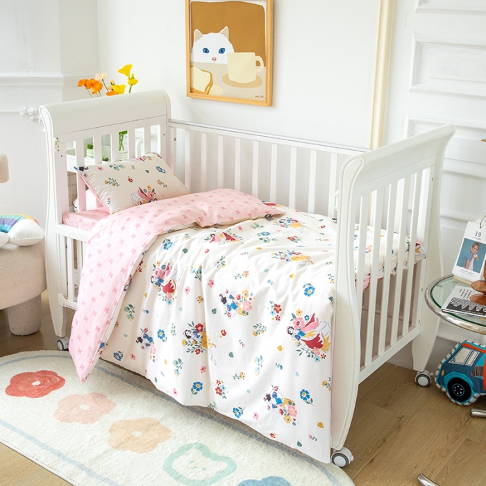 91家纺网 家纺一手货源 找家纺 小芽 迪士尼正版授权全棉幼儿园三件套 梦幻格林