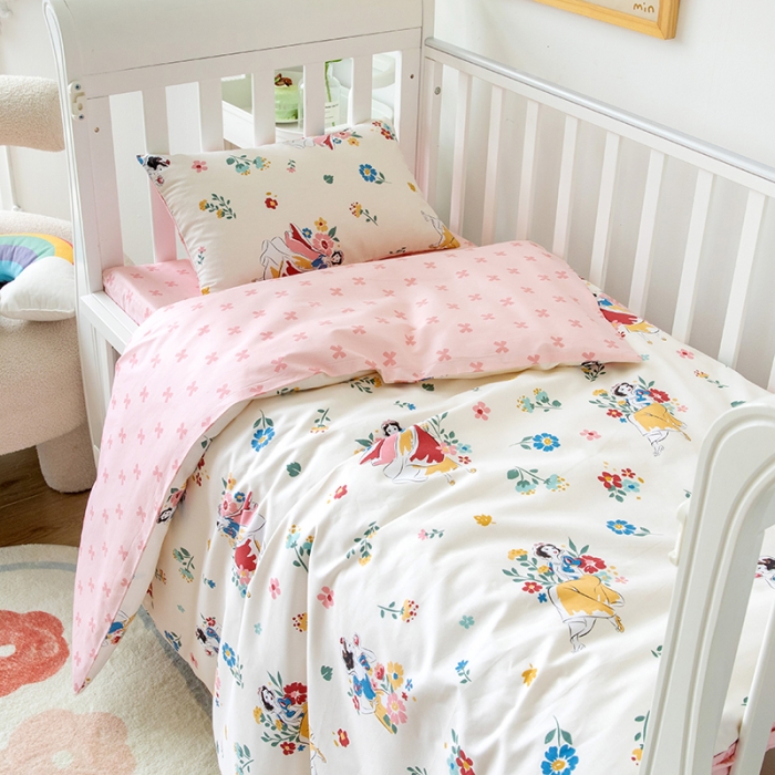 91家纺网 家纺一手货源 找家纺 小芽 迪士尼正版授权全棉幼儿园三件套 梦幻格林