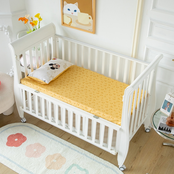 91家纺网 家纺一手货源 找家纺 小芽 迪士尼正版授权全棉幼儿园三件套 米奇乐园