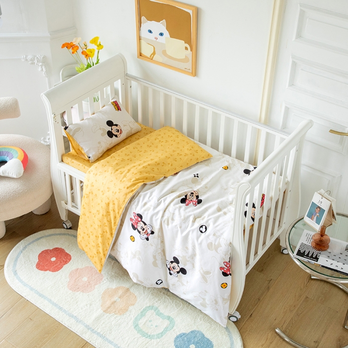 91家纺网 家纺一手货源 找家纺 小芽 迪士尼正版授权全棉幼儿园三件套 米奇乐园