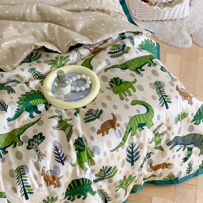 91家纺网 家纺一手货源 找家纺 汇庭 2022新款60s数码印花春秋被 恐龙森林