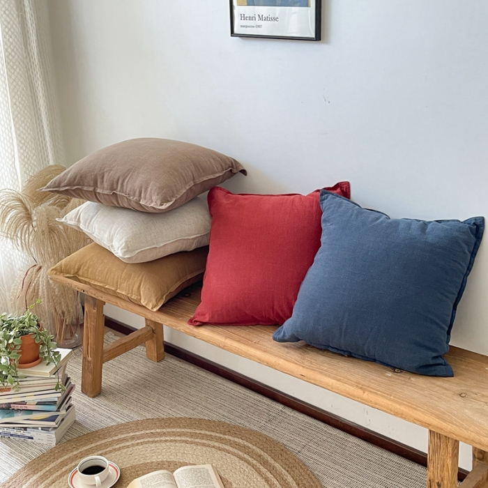 91家纺网 家纺一手货源 找家纺 美茉家居 2022新款棉麻双针抱枕 酒红