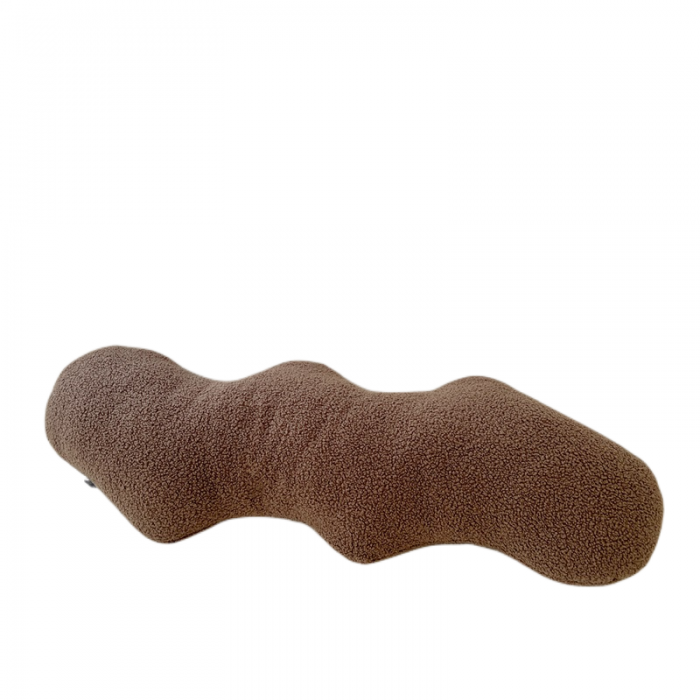 91家纺网 家纺一手货源 找家纺 美茉 2022新款泰迪绒异形抱枕 灰咖（弯弯一个）