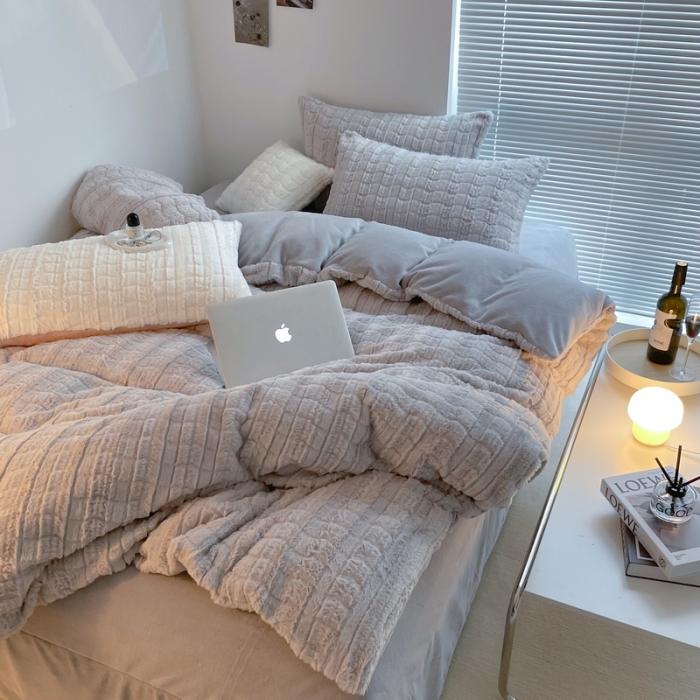 91家纺网 家纺一手货源 找家纺 满座直播爆款高端9斤320克A类獭兔毛绒立体剪花纯色牛奶绒四件套典雅灰