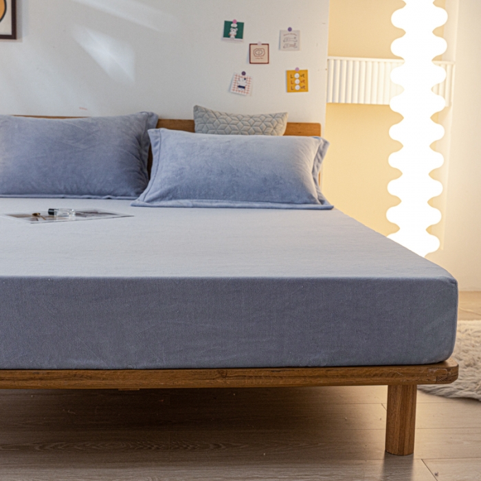 91家纺网 家纺一手货源 找家纺 好阁 2022新款200g牛奶绒单品床笠 冰川蓝