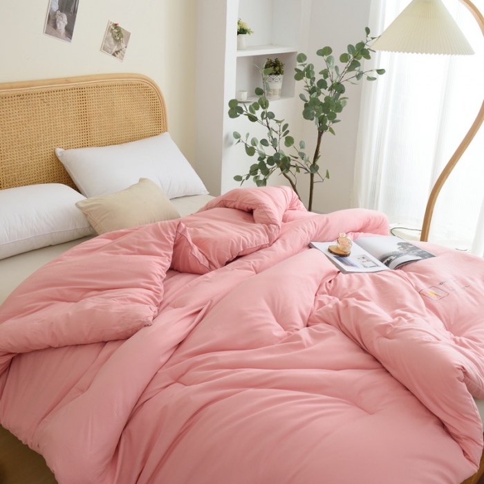 91家纺网 家纺一手货源 找家纺 总 德芙素色简约日式水洗棉被芯整张仿丝棉春秋被保暖冬被包质检