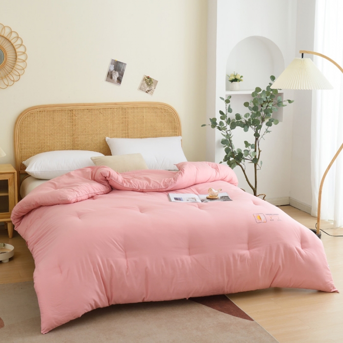 91家纺网 家纺一手货源 找家纺 德芙素色简约日式水洗棉被芯整张仿丝棉春秋被保暖冬被包质检 波尔多红Bordeaux Red