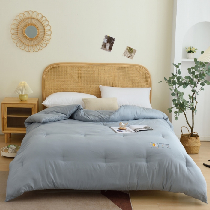 91家纺网 家纺一手货源 找家纺 德芙素色简约日式水洗棉被芯整张仿丝棉春秋被保暖冬被包质检 绅士灰Gentleman Grey